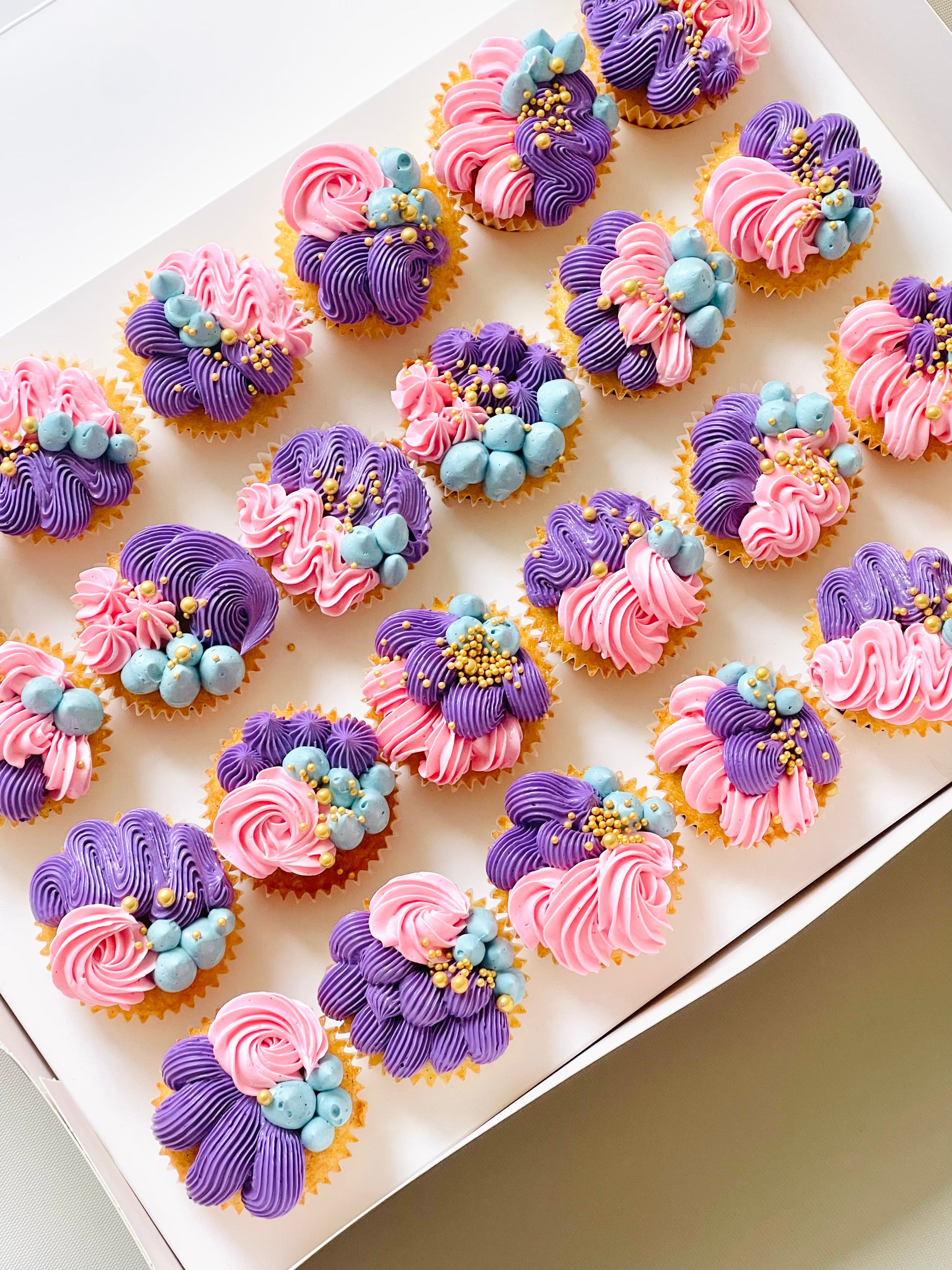 Mermaid theme cupcakes with gold embellishment