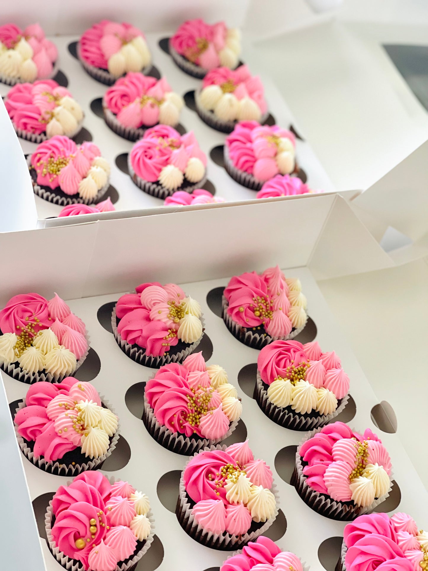 Pink shades of floral piping perfect for birthday or anniversary