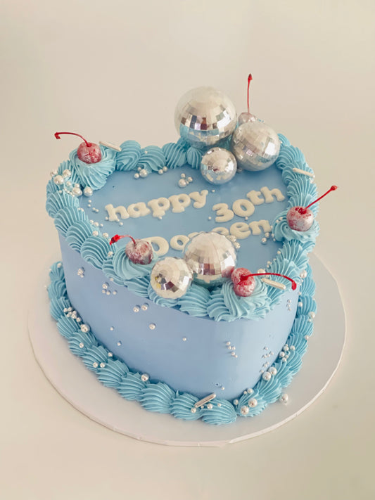 Diva | Vintage Heart Cake