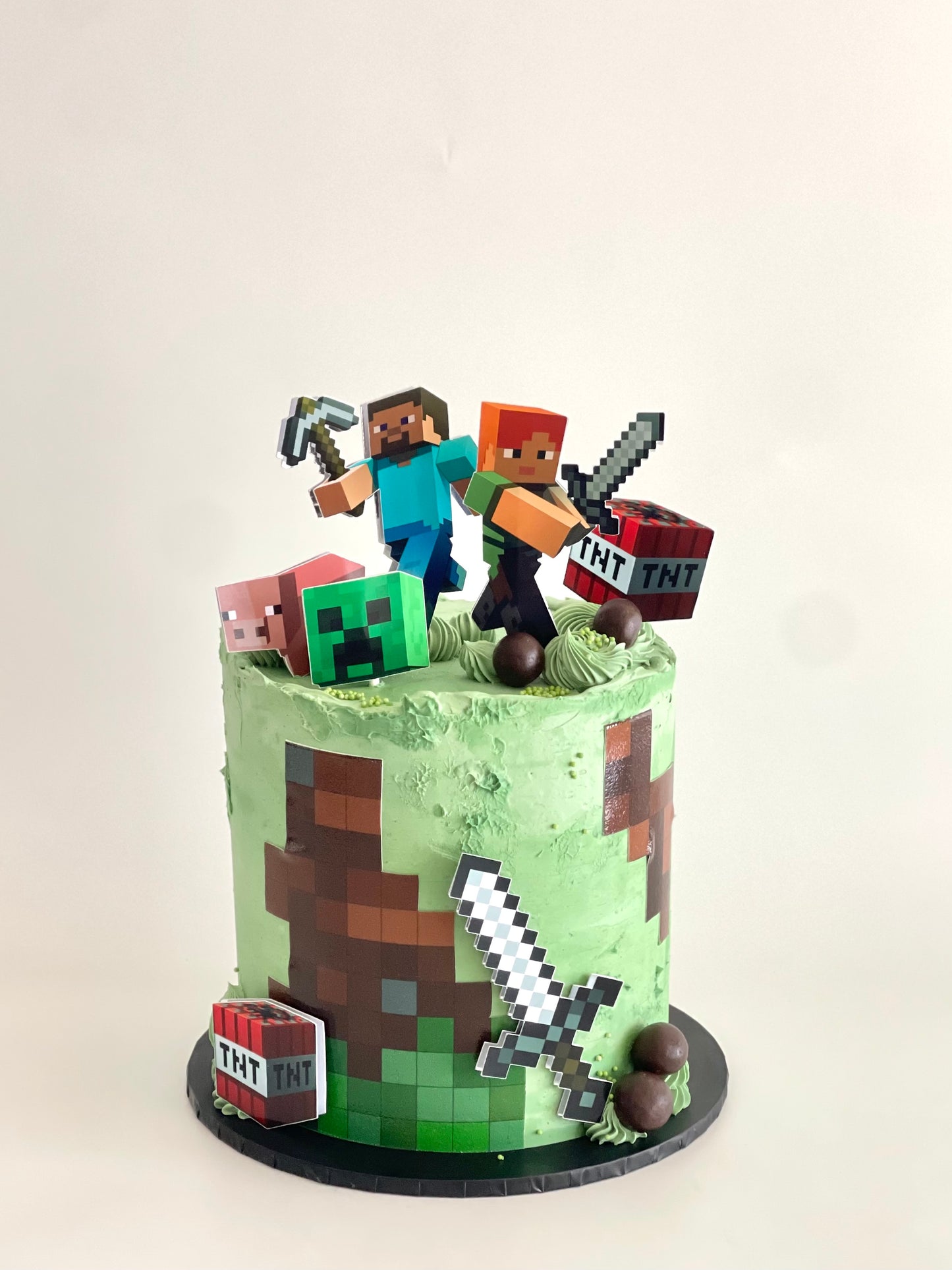 Minecraft cake