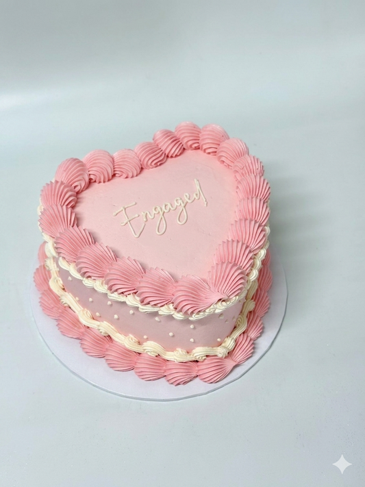 Amora | Vintage Heart Cake