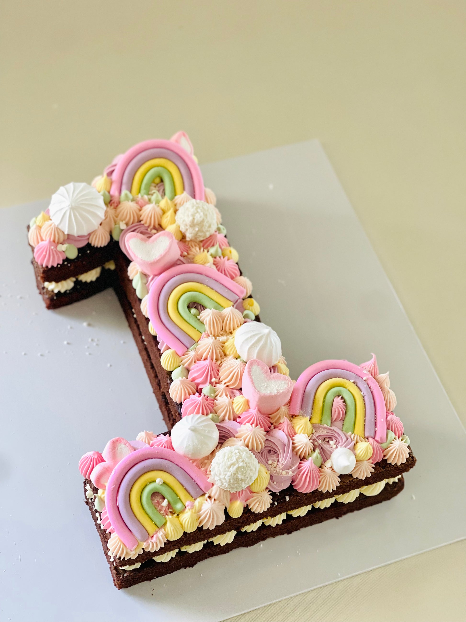 best seller first birthday number cake