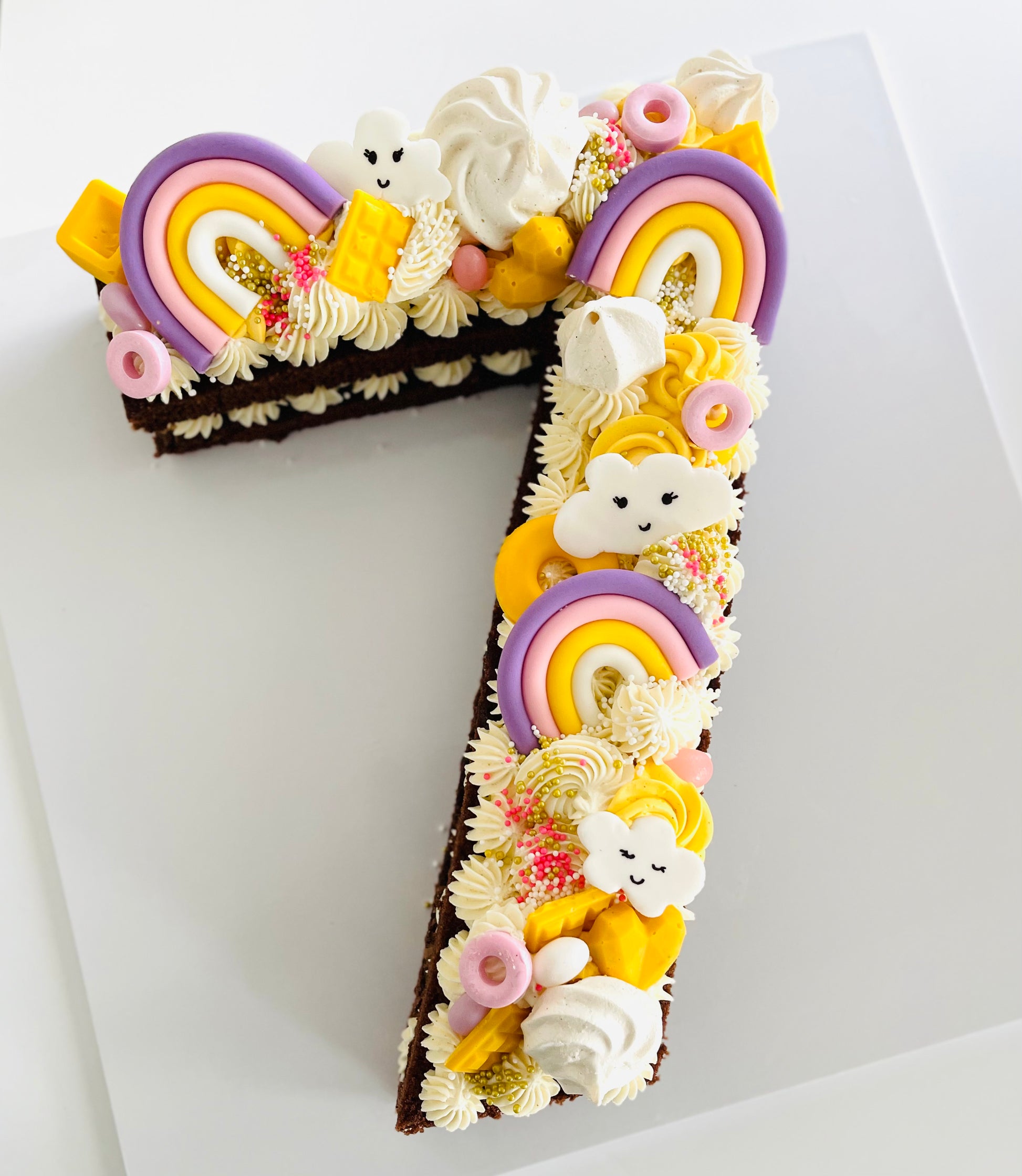 Personalized Letter And Number Cakes Celebrate Your Milestones 160 personalized-letter-and-number-cakes-celebrate-your-milestones-160